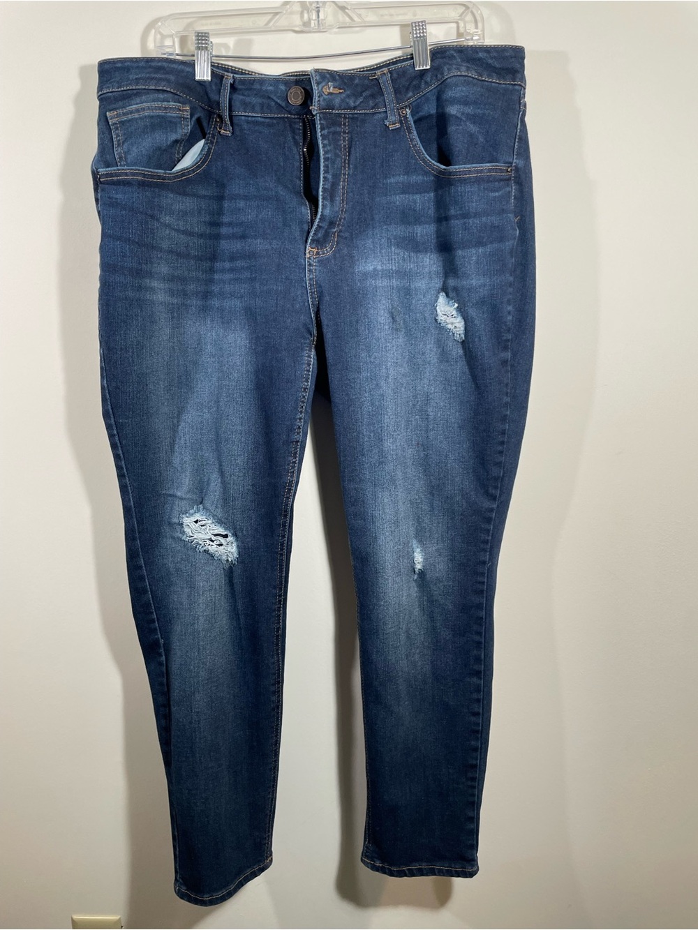 Time and Tru skinny distressed plus jeans 22